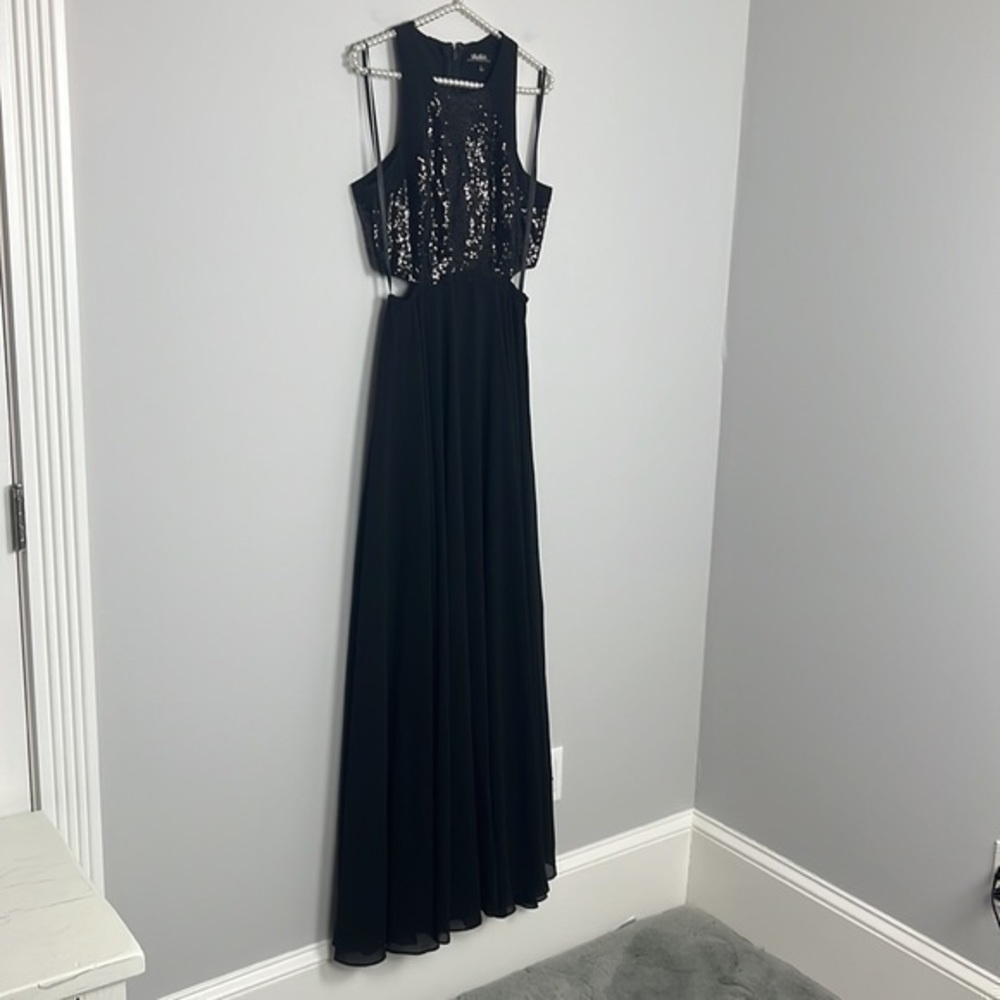 LuLu*s black long lined gown SIZE L